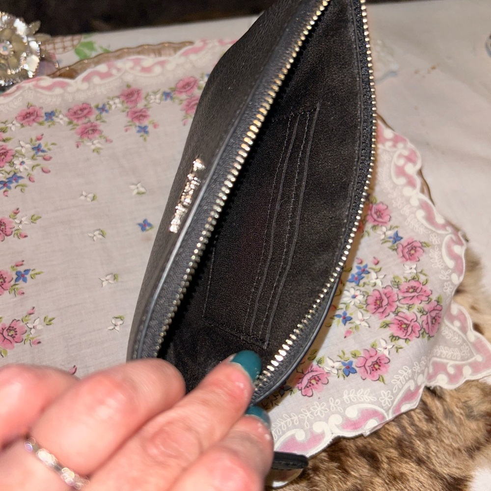 Coach wristlet grey metallic club purse - Picture 5 of 6